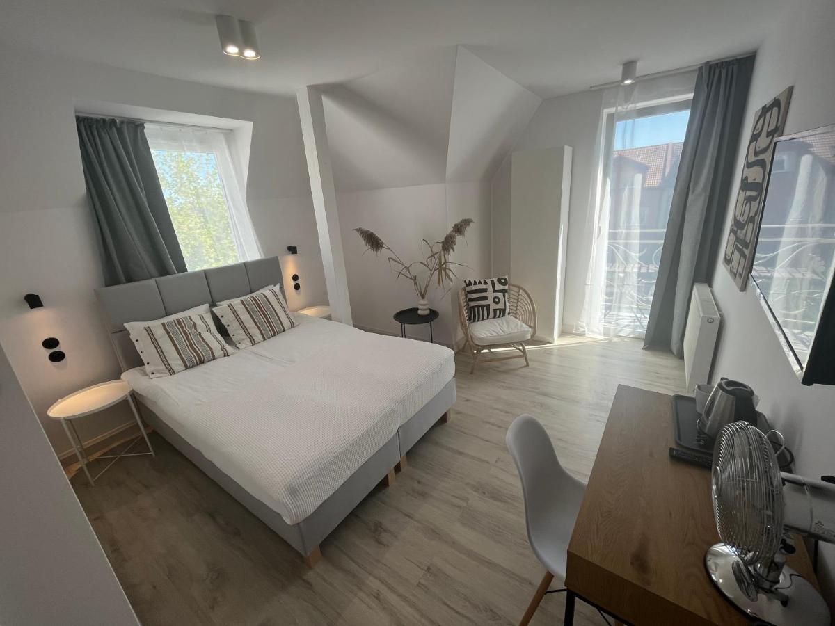 Pod Roza Bed & Breakfast เวบา ภายนอก รูปภาพ